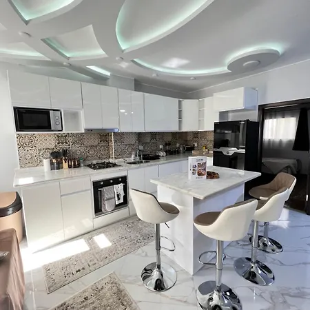 Graceland Apartment In Hurghada City Centre