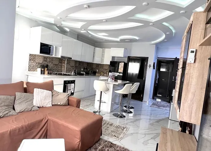 Apartman Graceland - Spacious 2 Bedroom - Near Marina & Orange Gurdaka